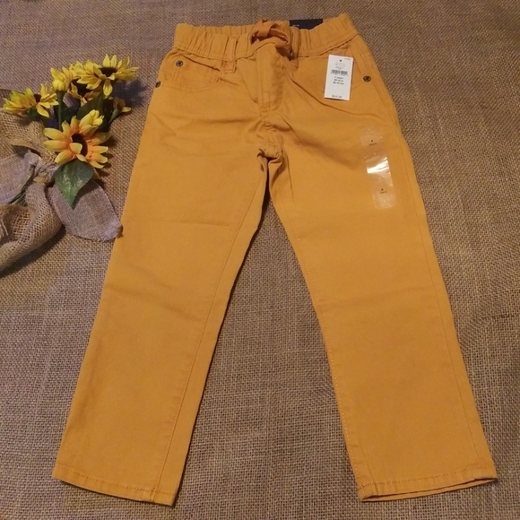 GAP Other - NWT Baby GAP Pants Size 4